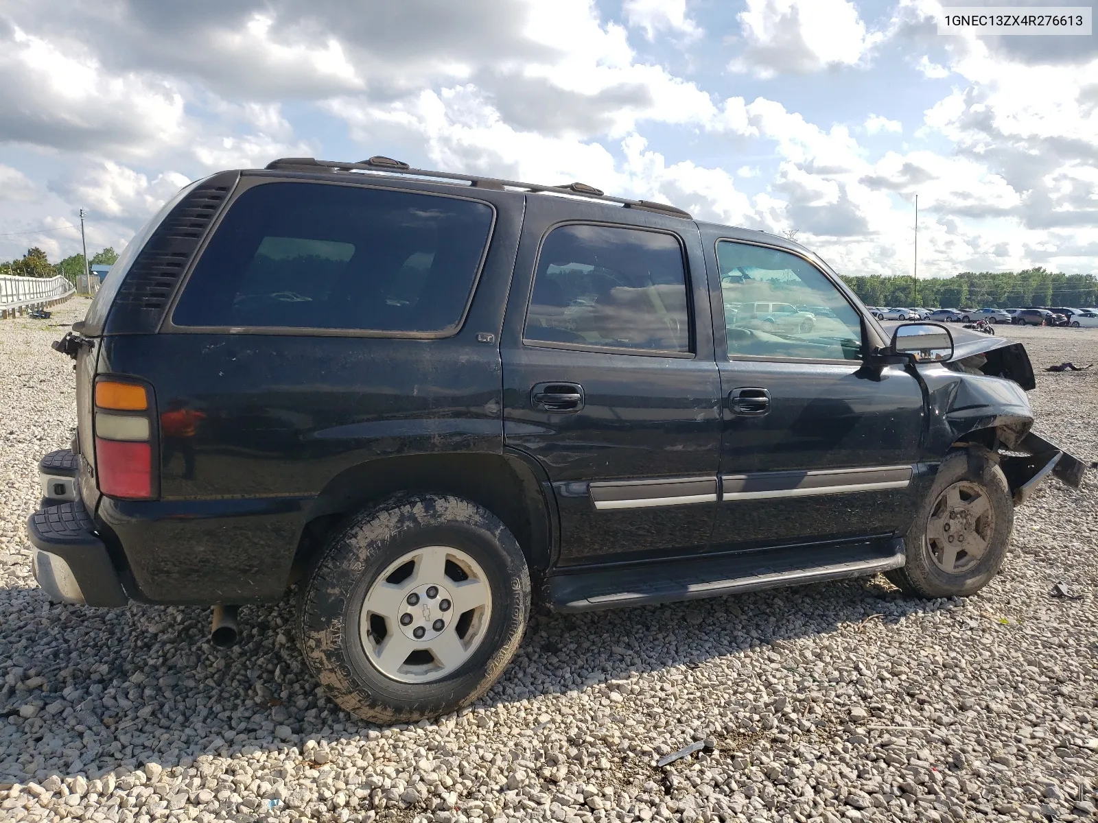 2004 Chevrolet Tahoe C1500 VIN: 1GNEC13ZX4R276613 Lot: 55626974