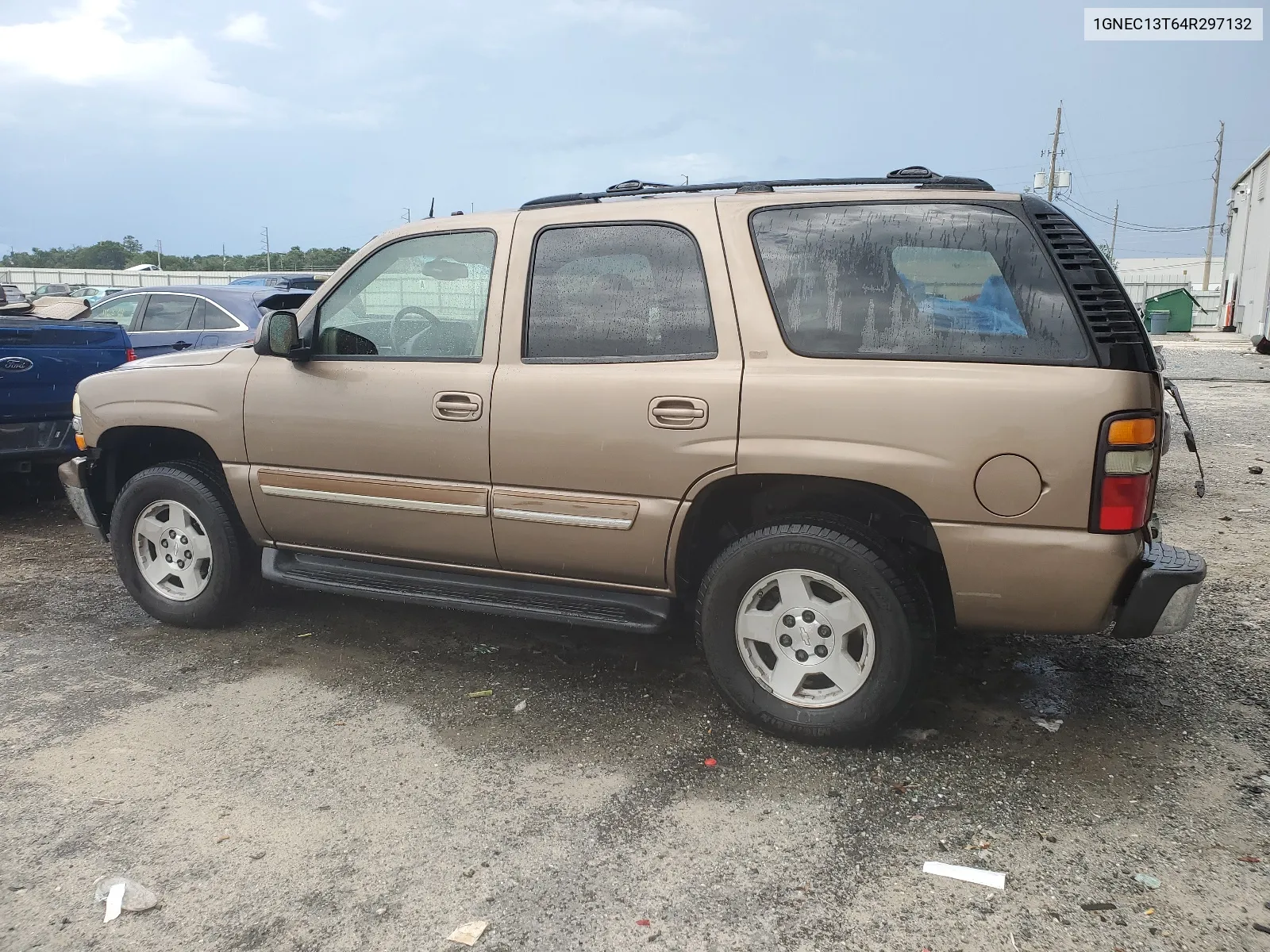 2004 Chevrolet Tahoe C1500 VIN: 1GNEC13T64R297132 Lot: 65139564