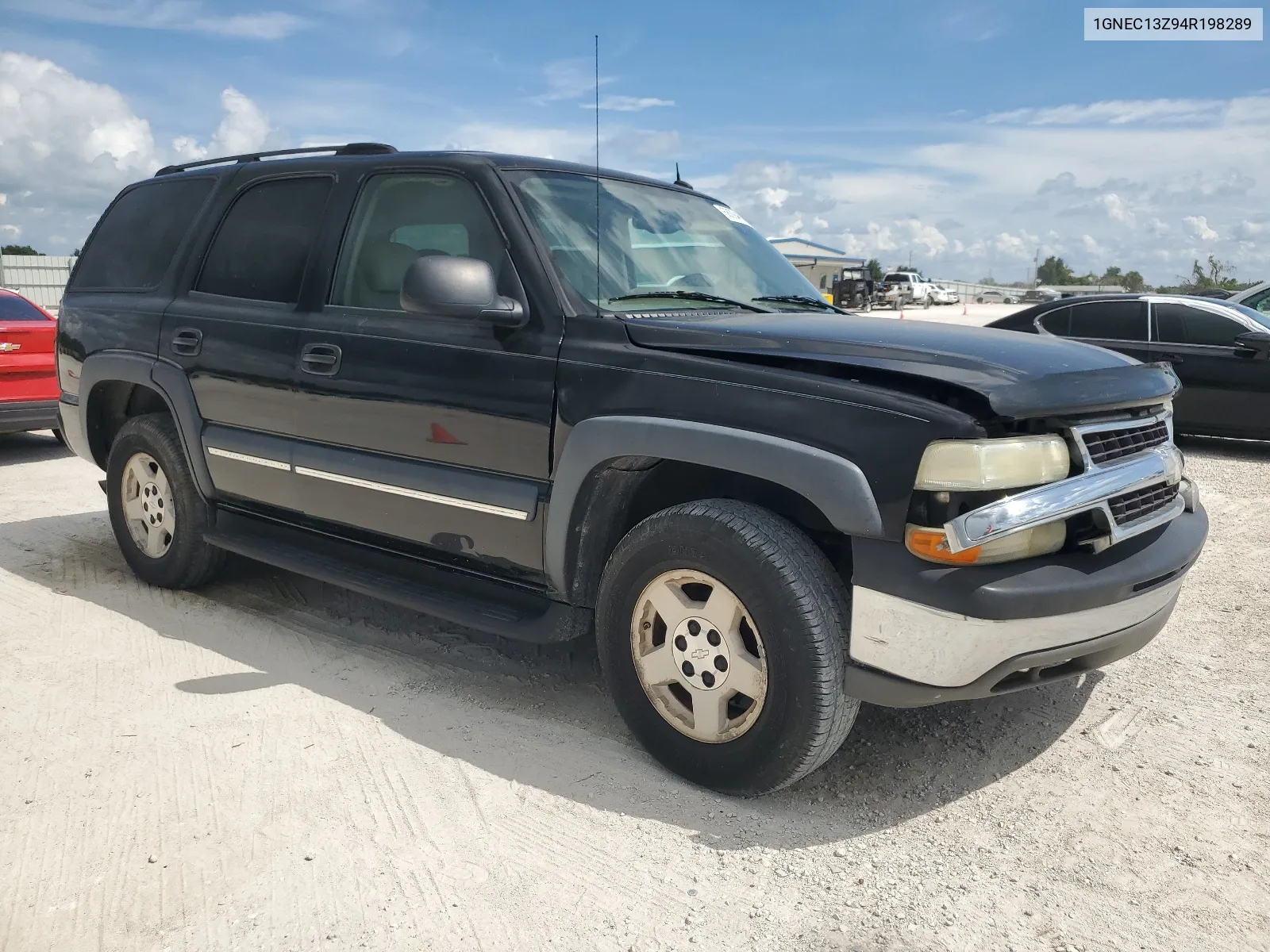 2004 Chevrolet Tahoe C1500 VIN: 1GNEC13Z94R198289 Lot: 68094694