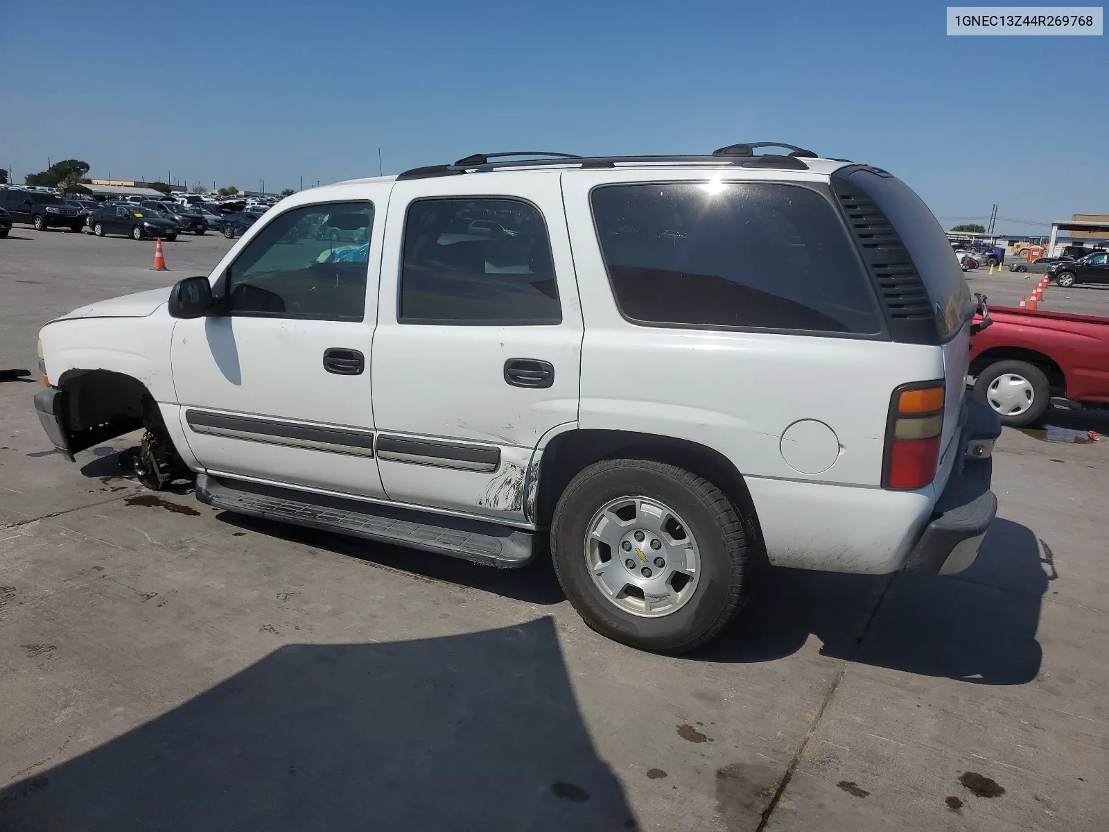 2004 Chevrolet Tahoe C1500 VIN: 1GNEC13Z44R269768 Lot: 68420884