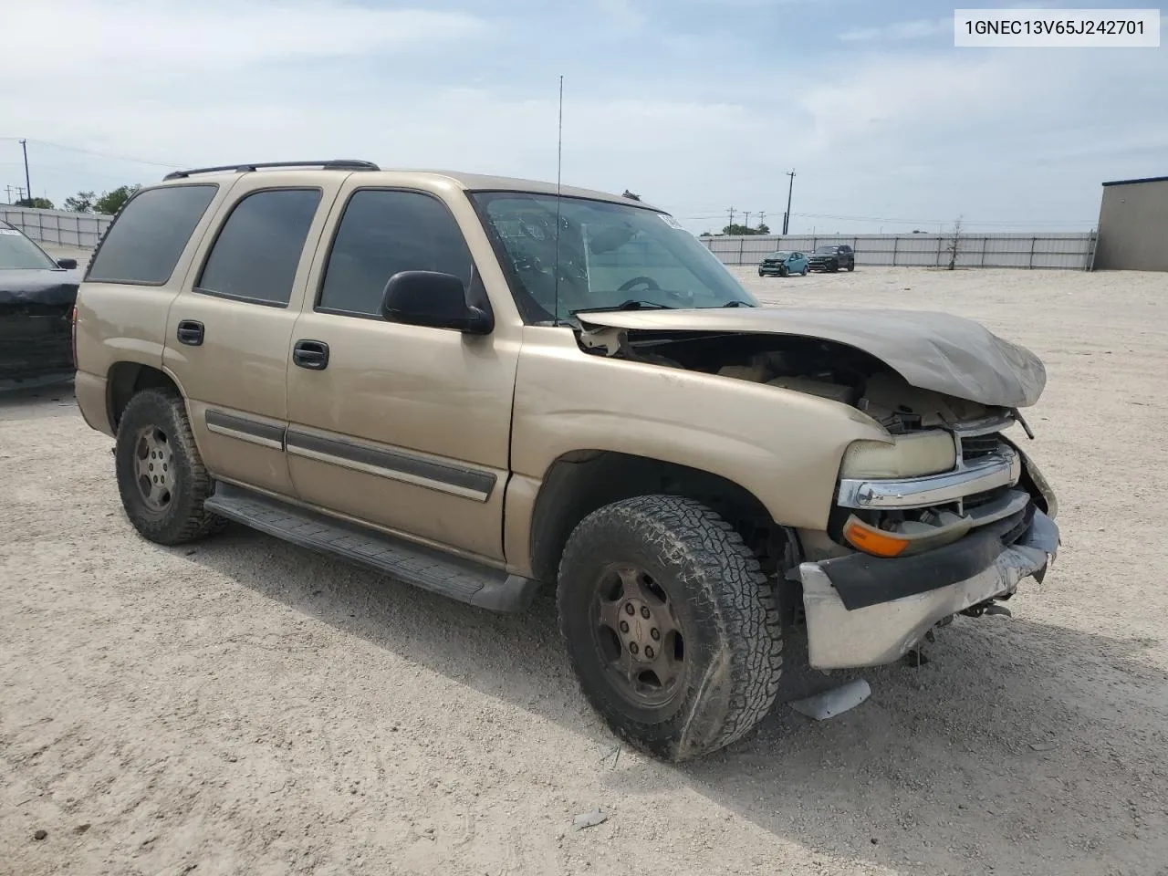 2005 Chevrolet Tahoe C1500 VIN: 1GNEC13V65J242701 Lot: 54768104