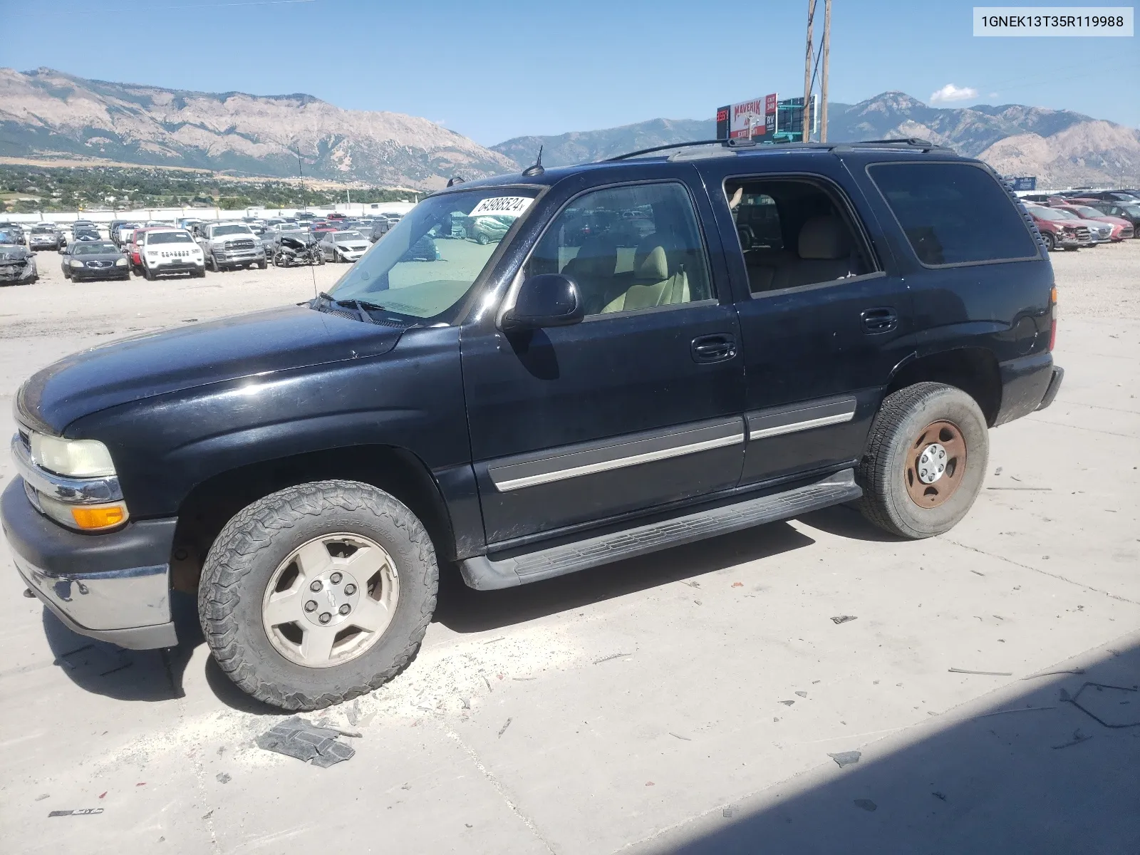 2005 Chevrolet Tahoe K1500 VIN: 1GNEK13T35R119988 Lot: 64988524