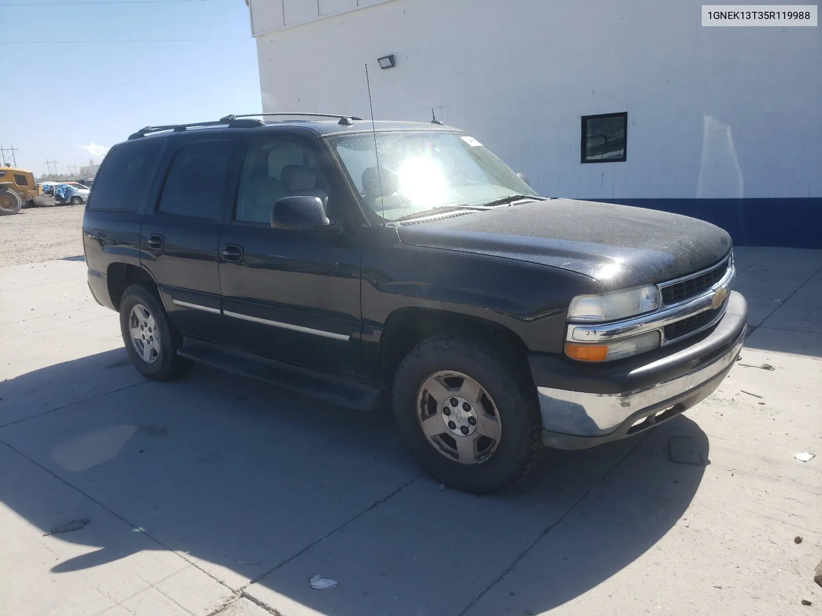 2005 Chevrolet Tahoe K1500 VIN: 1GNEK13T35R119988 Lot: 64988524