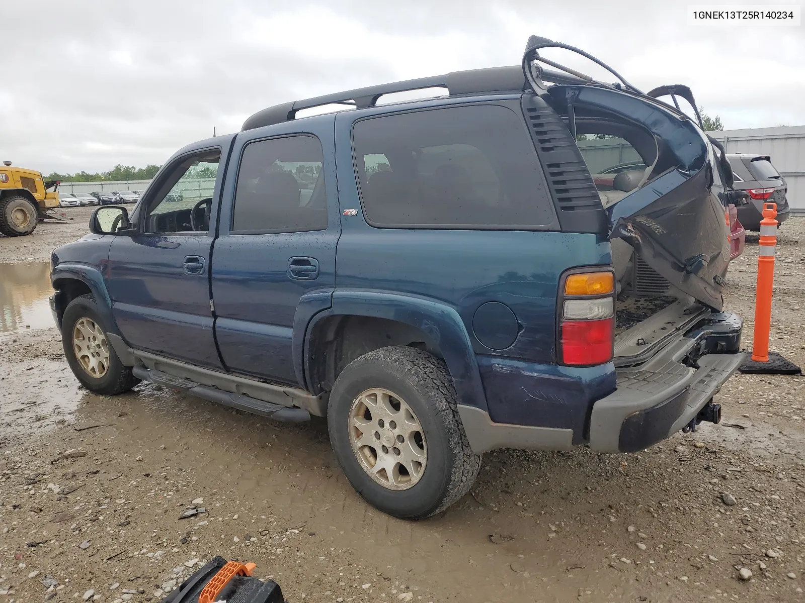 2005 Chevrolet Tahoe K1500 VIN: 1GNEK13T25R140234 Lot: 65938084