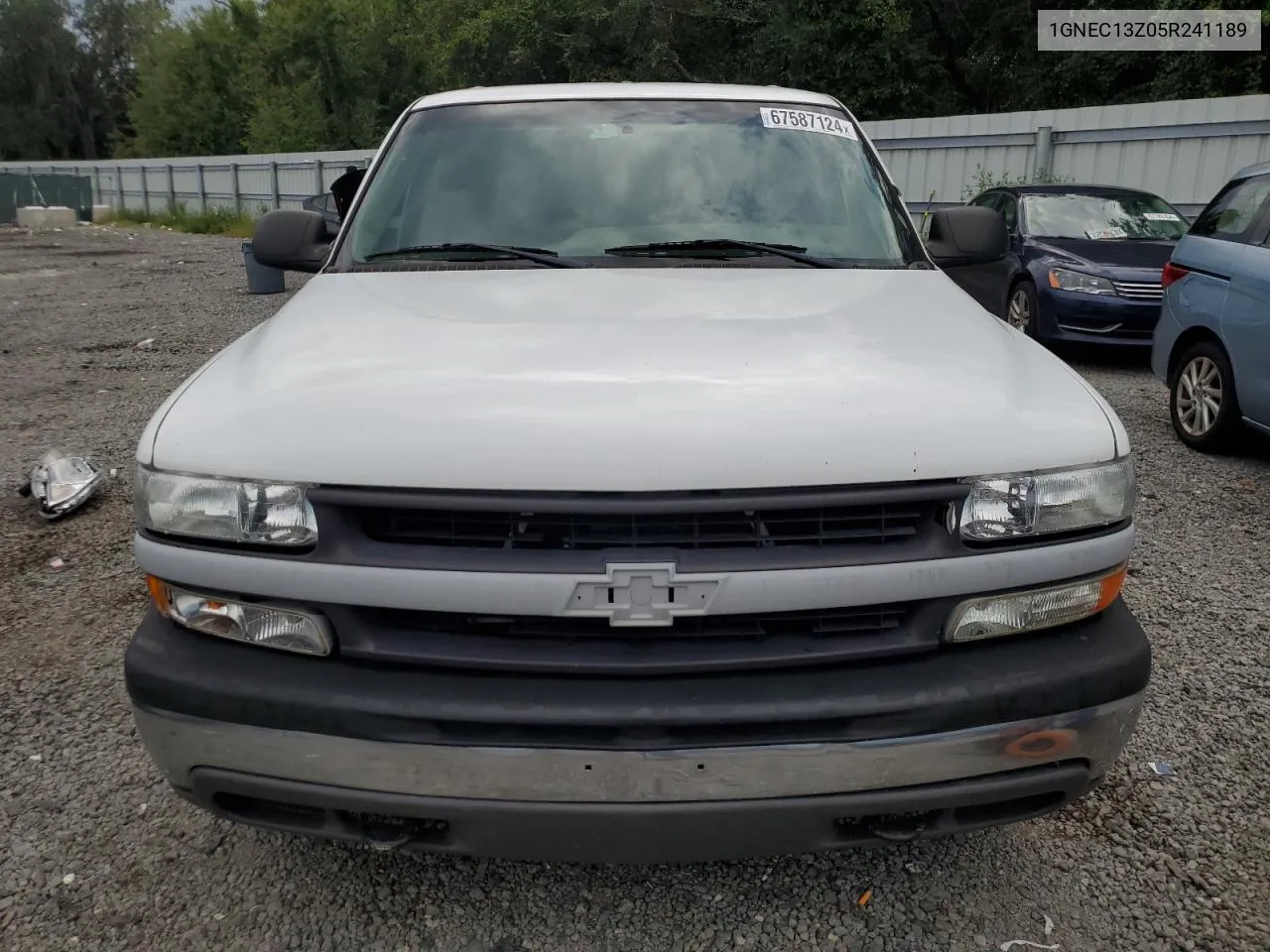 2005 Chevrolet Tahoe C1500 VIN: 1GNEC13Z05R241189 Lot: 67587124