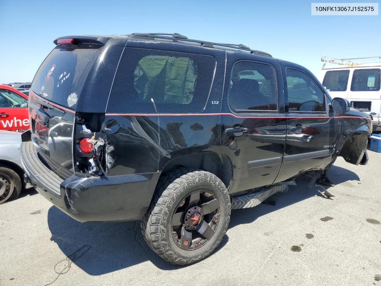 2007 Chevrolet Tahoe K1500 VIN: 1GNFK13067J152575 Lot: 61960954