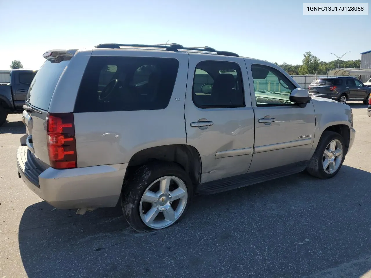 2007 Chevrolet Tahoe C1500 VIN: 1GNFC13J17J128058 Lot: 65536754