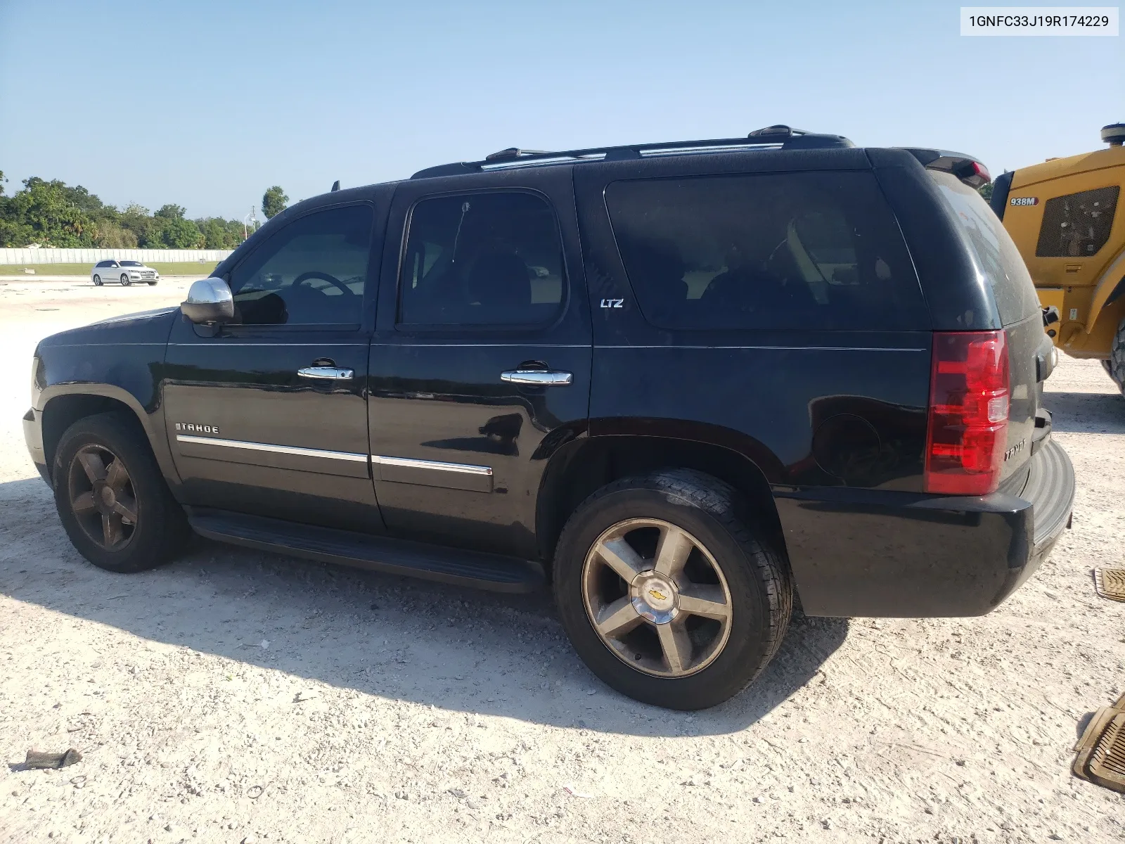 2009 Chevrolet Tahoe C1500 Ltz VIN: 1GNFC33J19R174229 Lot: 67796014