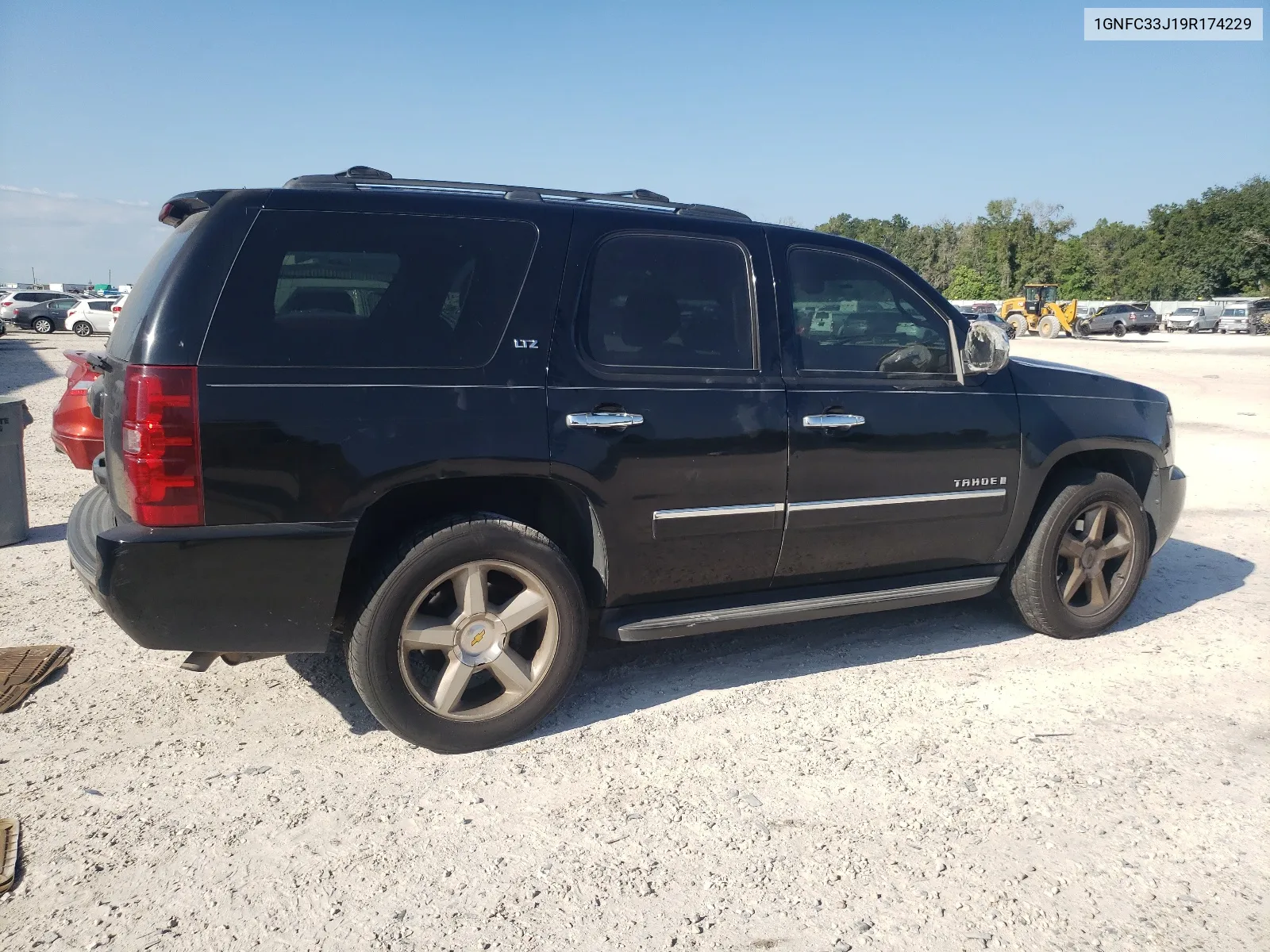 2009 Chevrolet Tahoe C1500 Ltz VIN: 1GNFC33J19R174229 Lot: 67796014