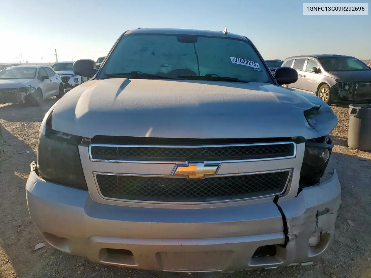 1GNFC13C09R292696 2009 Chevrolet Tahoe C1500 Ls