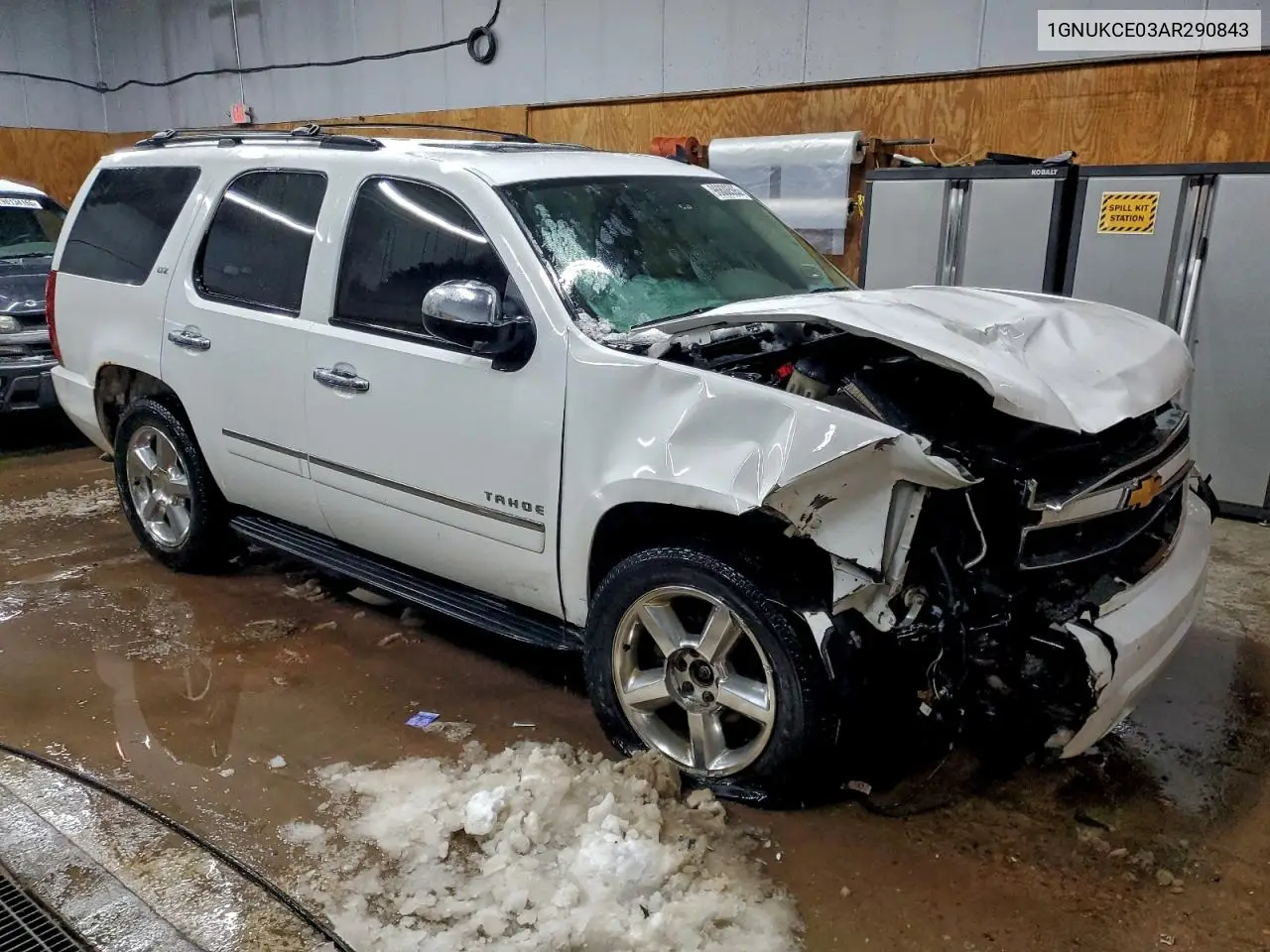 1GNUKCE03AR290843 2010 Chevrolet Tahoe K1500 Ltz