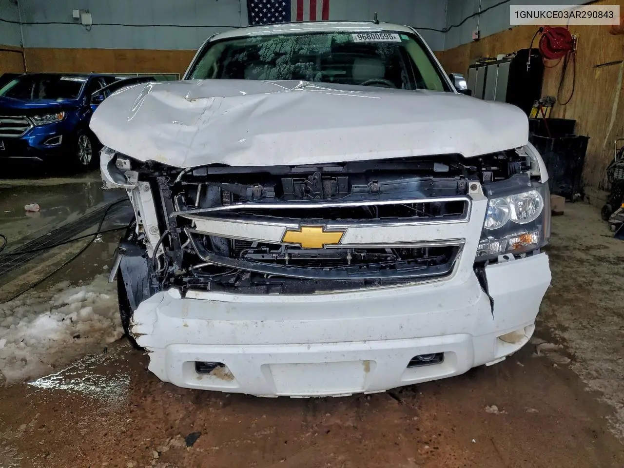 1GNUKCE03AR290843 2010 Chevrolet Tahoe K1500 Ltz