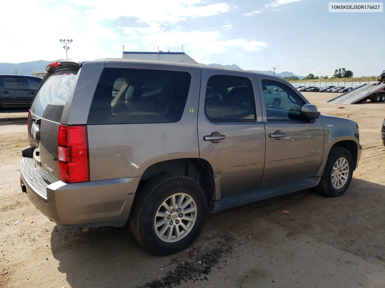 1GNSKDEJ5DR176627 2013 Chevrolet Tahoe Hybrid