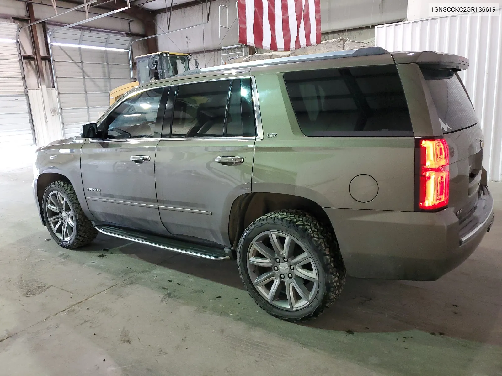 2016 Chevrolet Tahoe C1500 Ltz VIN: 1GNSCCKC2GR136619 Lot: 66437584