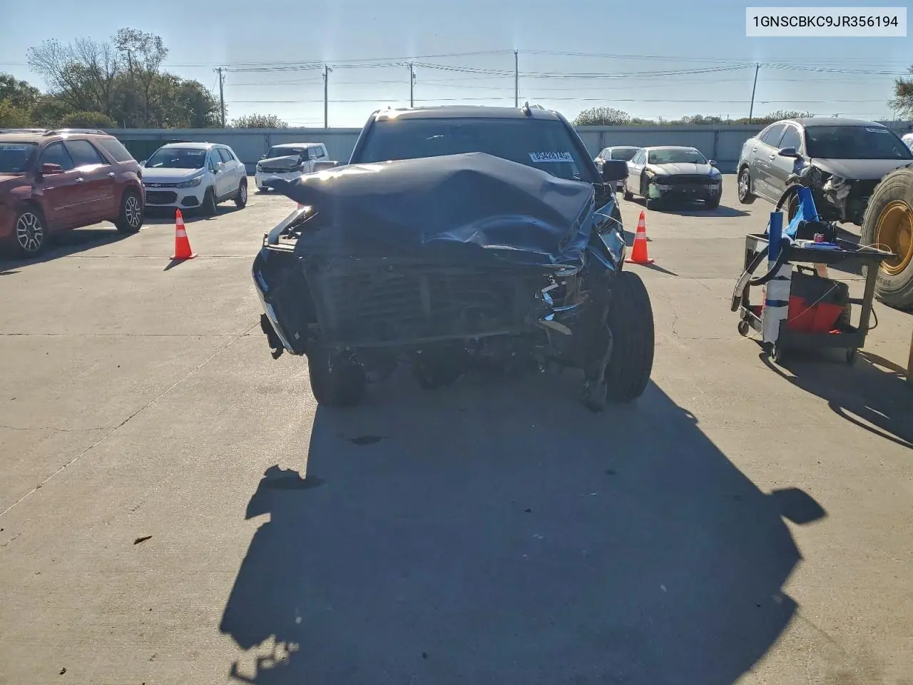 1GNSCBKC9JR356194 2018 Chevrolet Tahoe C1500 Lt
