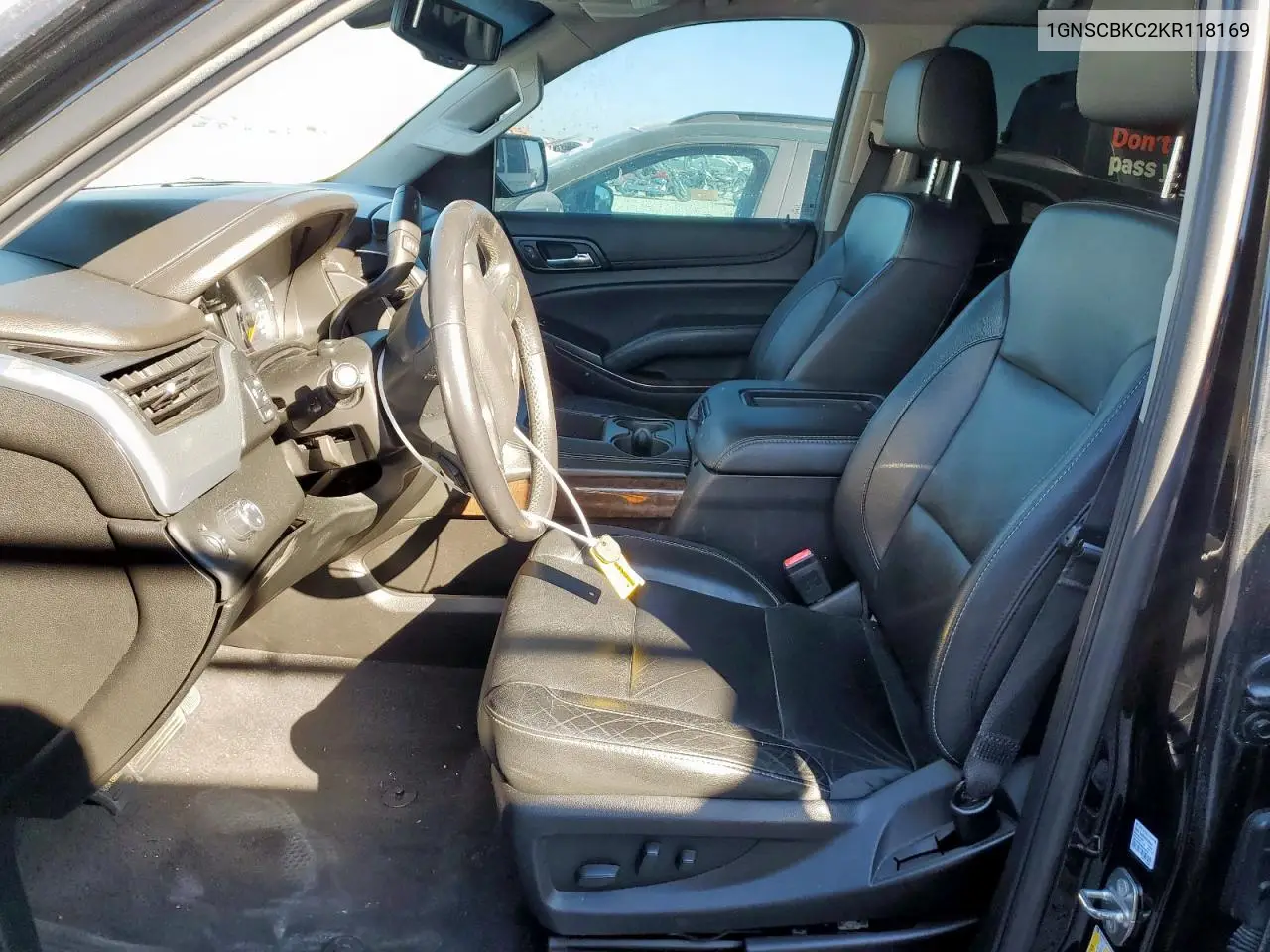 1GNSCBKC2KR118169 2019 Chevrolet Tahoe C1500 Lt