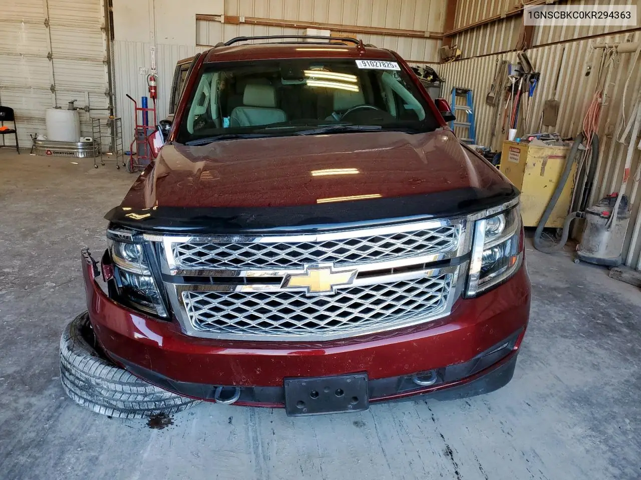 1GNSCBKC0KR294363 2019 Chevrolet Tahoe C1500 Lt