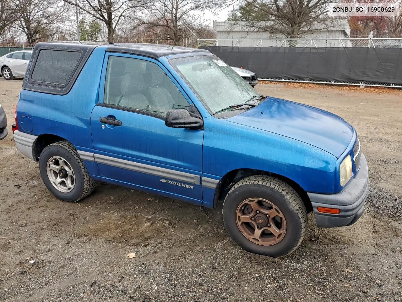 2CNBJ18C116900629 2001 Chevrolet Tracker