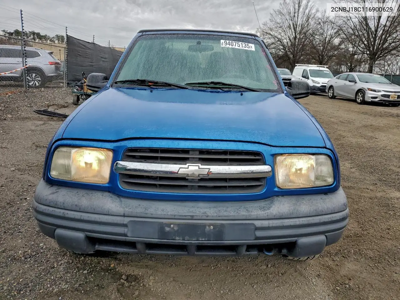 2CNBJ18C116900629 2001 Chevrolet Tracker