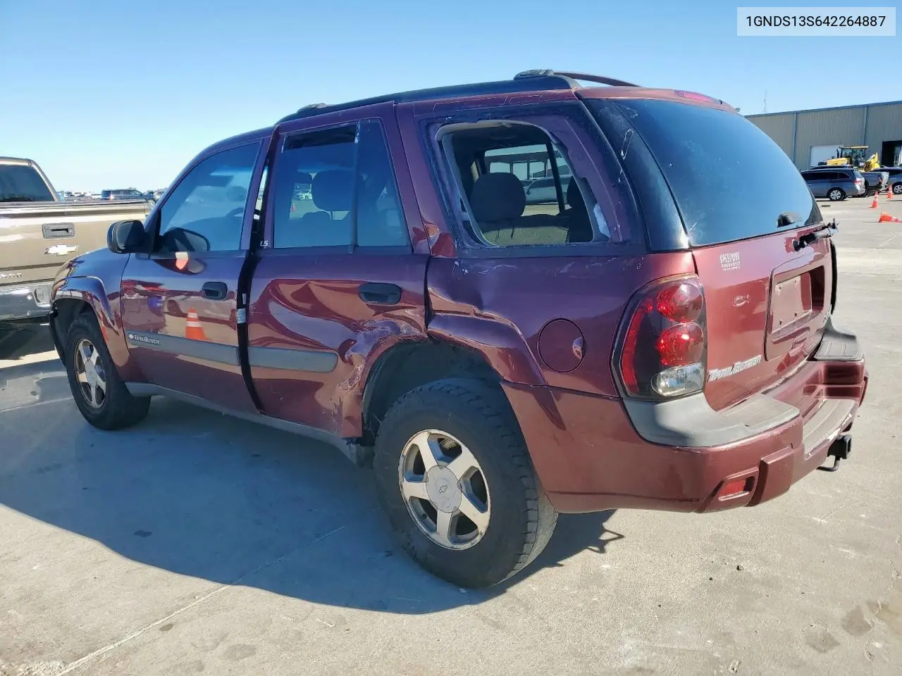 1GNDS13S642264887 2004 Chevrolet Trailblazer Ls