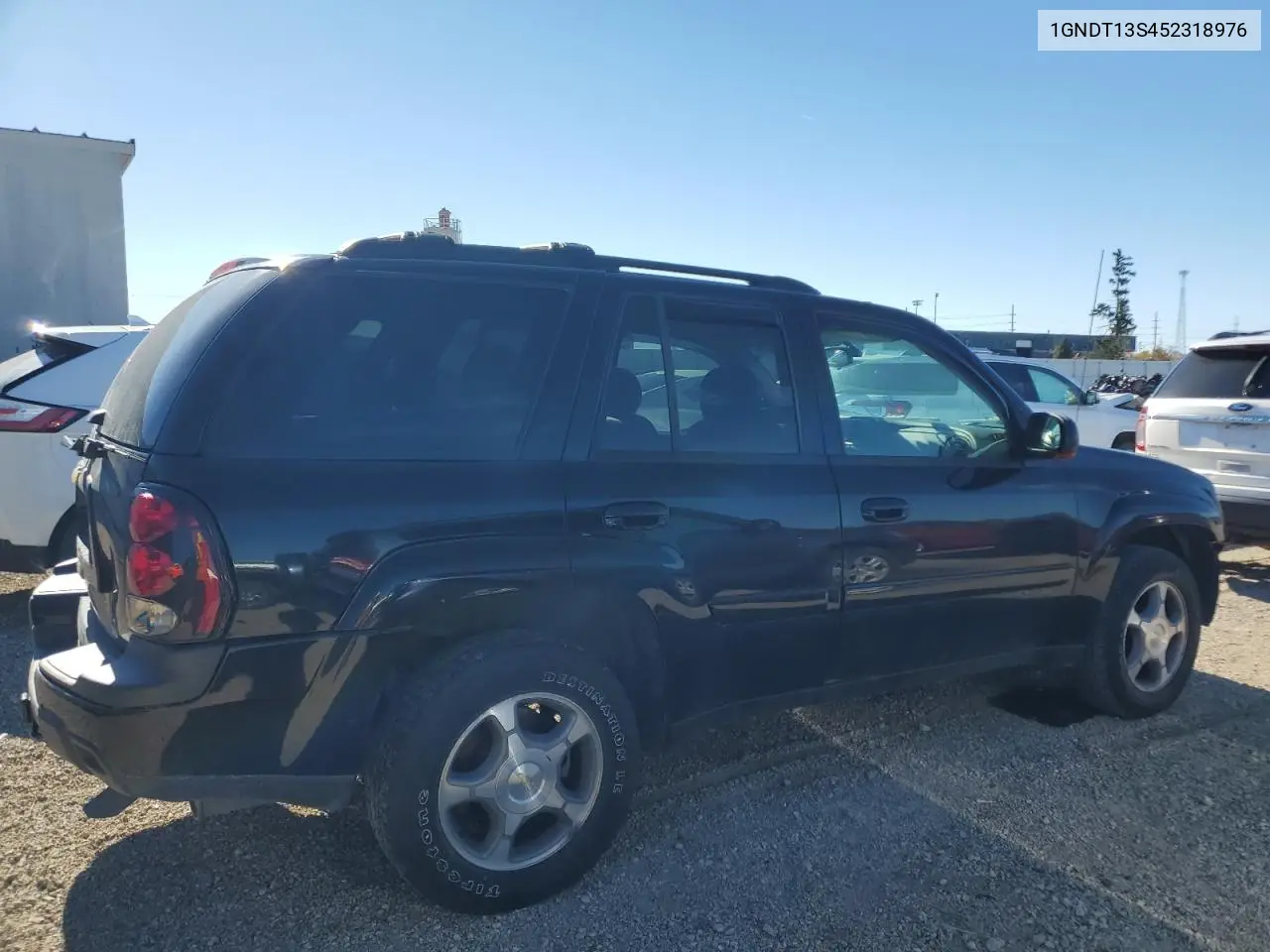 1GNDT13S452318976 2005 Chevrolet Trailblazer Ls