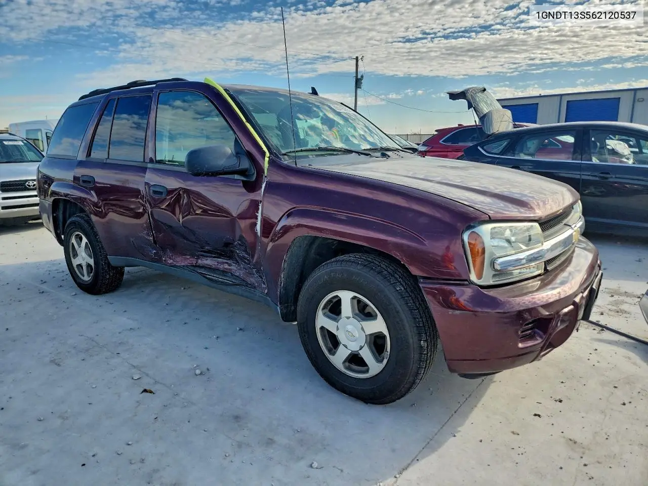 1GNDT13S562120537 2006 Chevrolet Trailblazer Ls