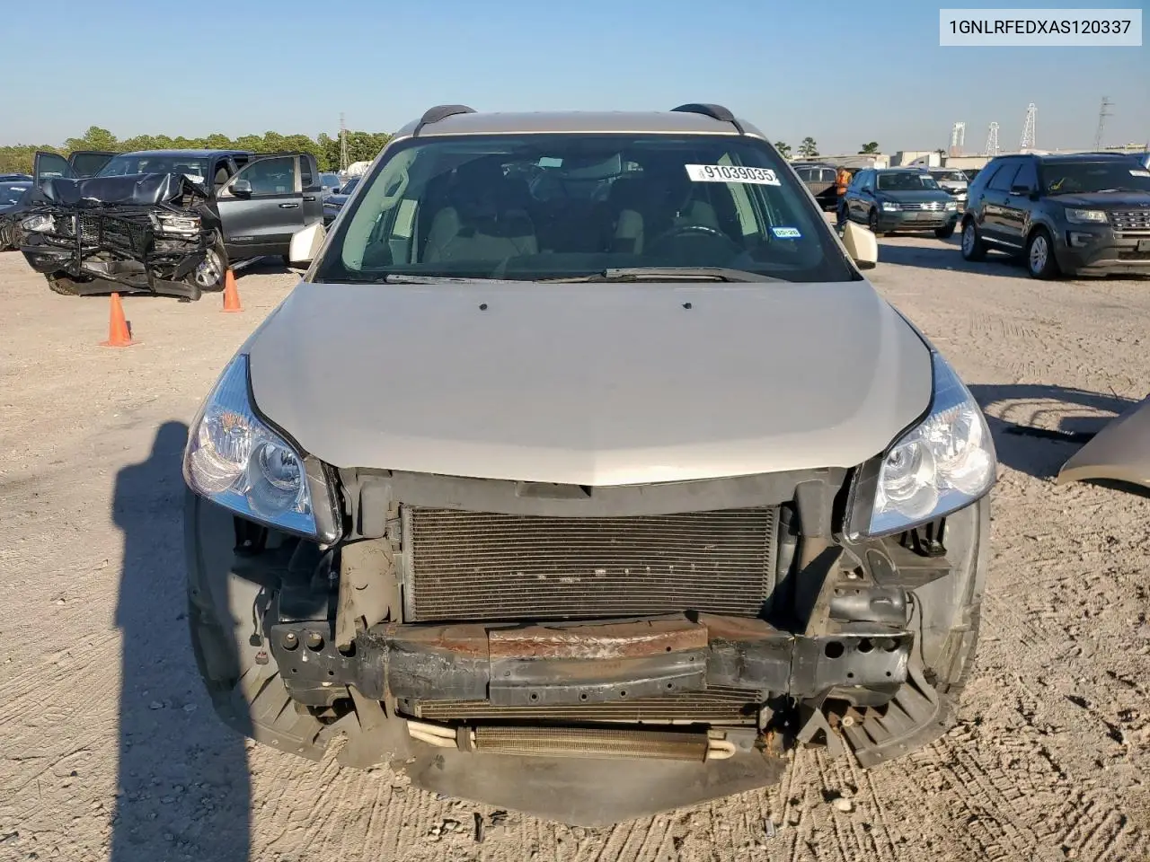1GNLRFEDXAS120337 2010 Chevrolet Traverse Lt