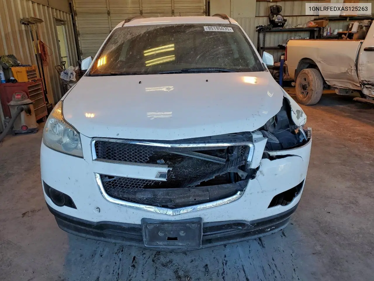 1GNLRFEDXAS125263 2010 Chevrolet Traverse Lt