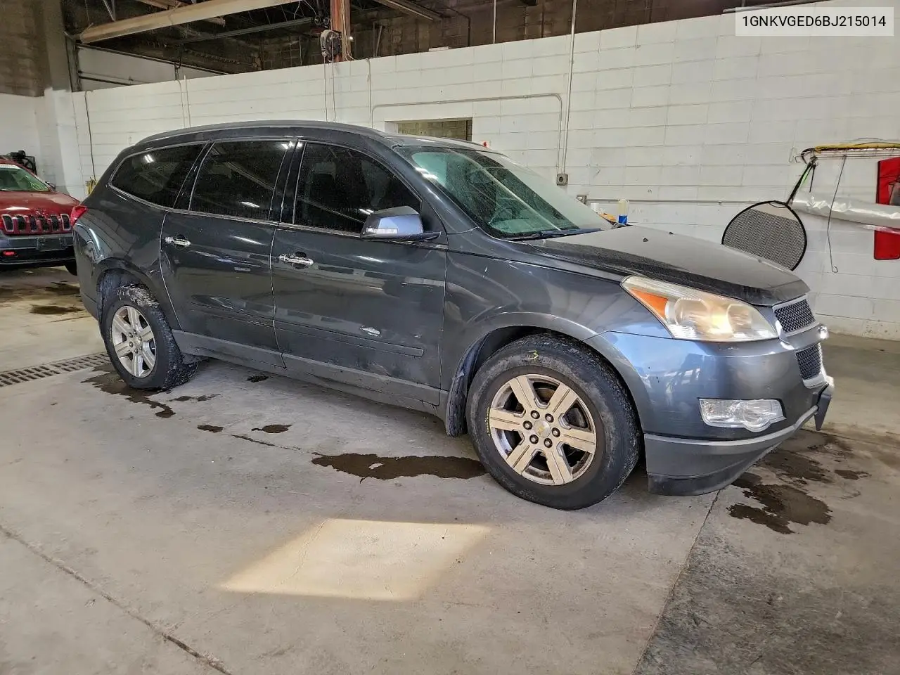 1GNKVGED6BJ215014 2011 Chevrolet Traverse Lt