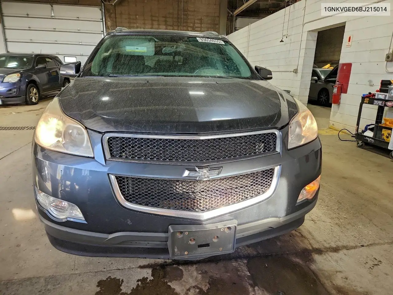 1GNKVGED6BJ215014 2011 Chevrolet Traverse Lt