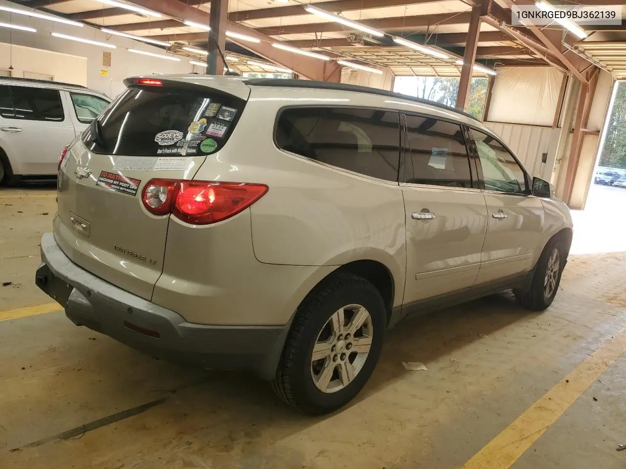 1GNKRGED9BJ362139 2011 Chevrolet Traverse Lt