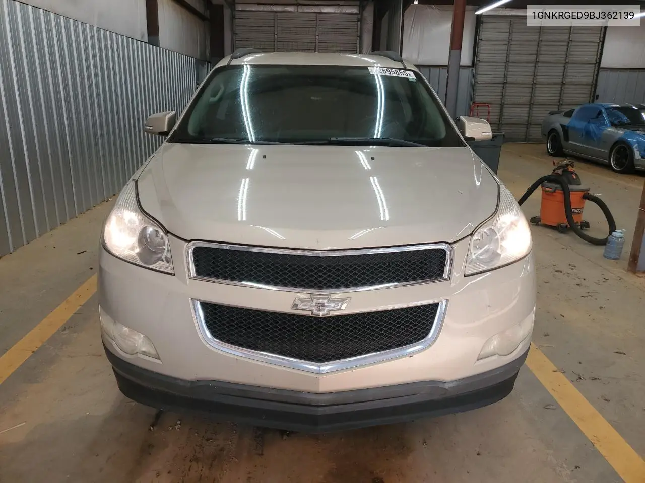 1GNKRGED9BJ362139 2011 Chevrolet Traverse Lt