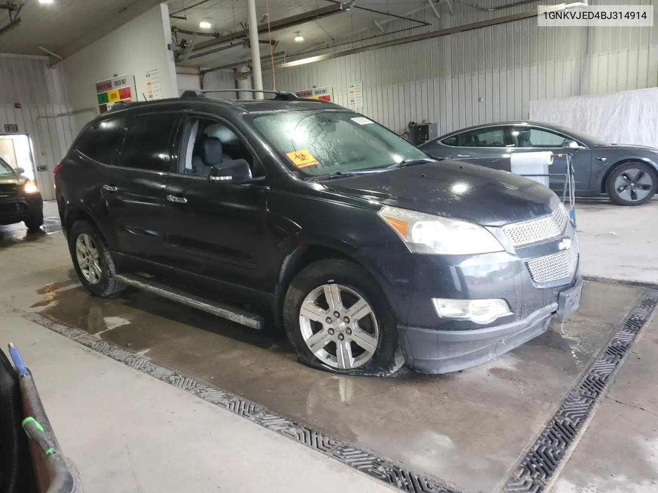 1GNKVJED4BJ314914 2011 Chevrolet Traverse Lt