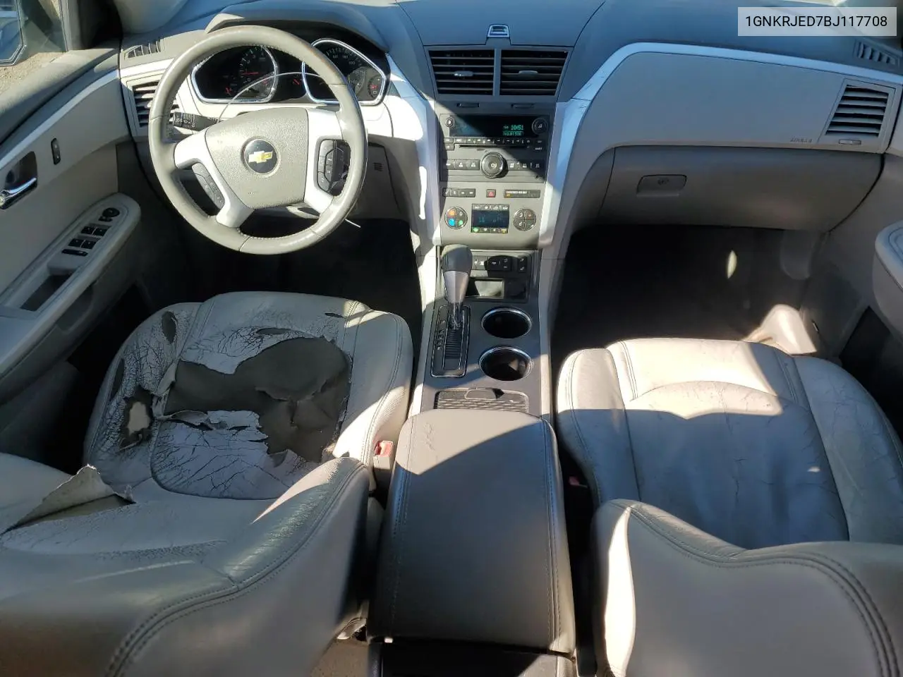 1GNKRJED7BJ117708 2011 Chevrolet Traverse Lt