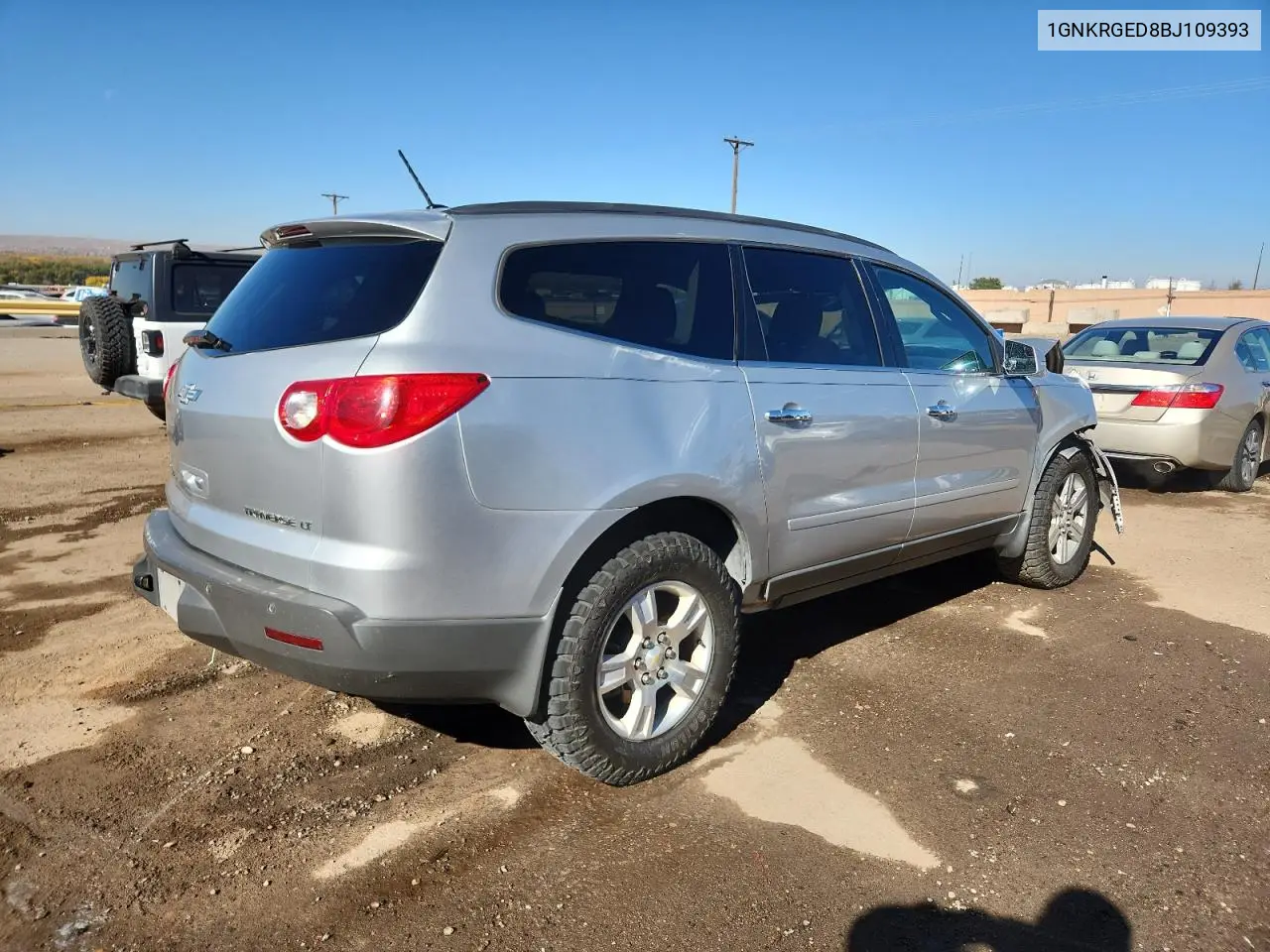 1GNKRGED8BJ109393 2011 Chevrolet Traverse Lt