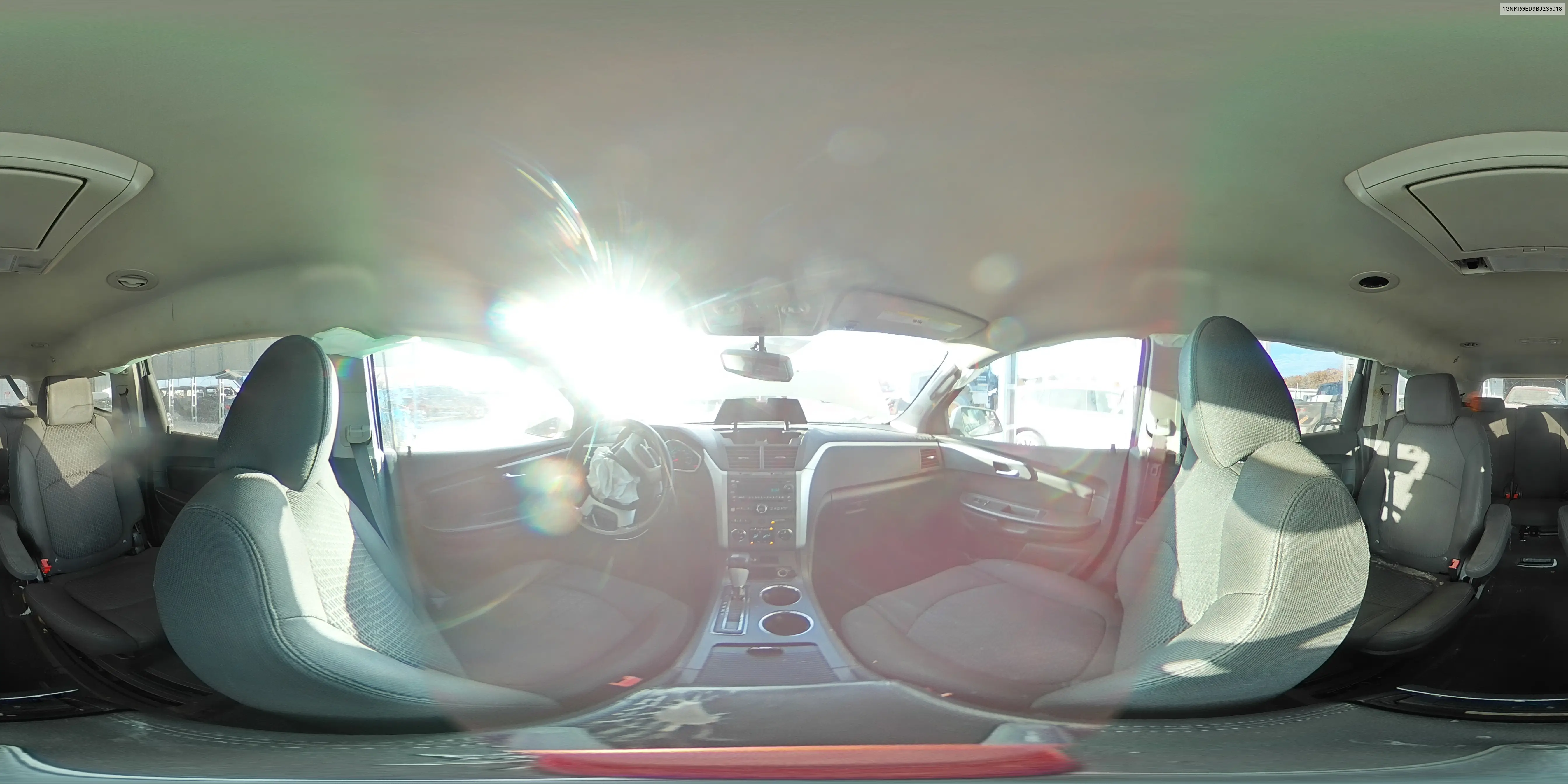 1GNKRGED9BJ235018 2011 Chevrolet Traverse Lt
