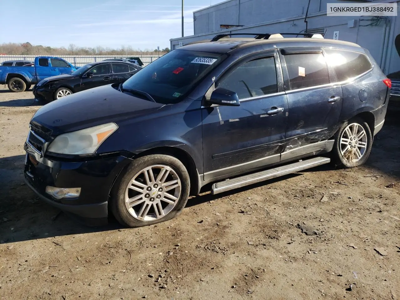 1GNKRGED1BJ388492 2011 Chevrolet Traverse Lt
