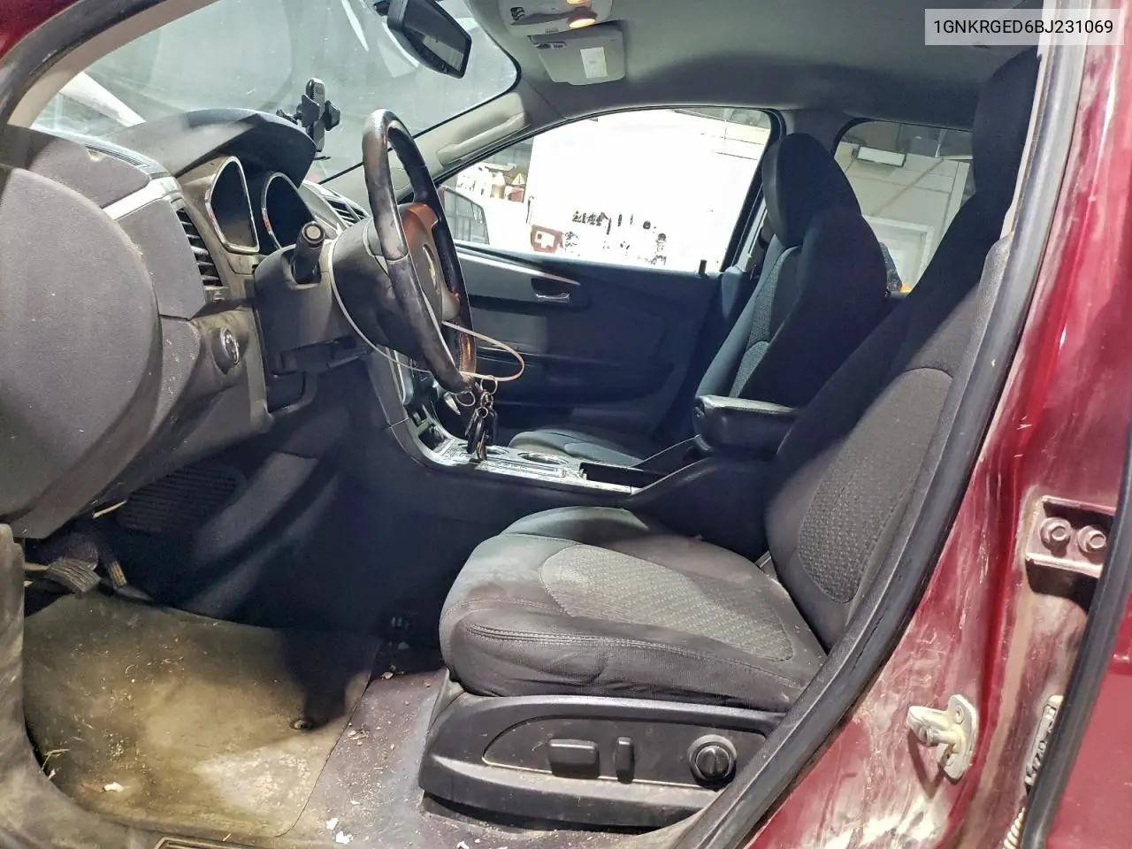 1GNKRGED6BJ231069 2011 Chevrolet Traverse Lt