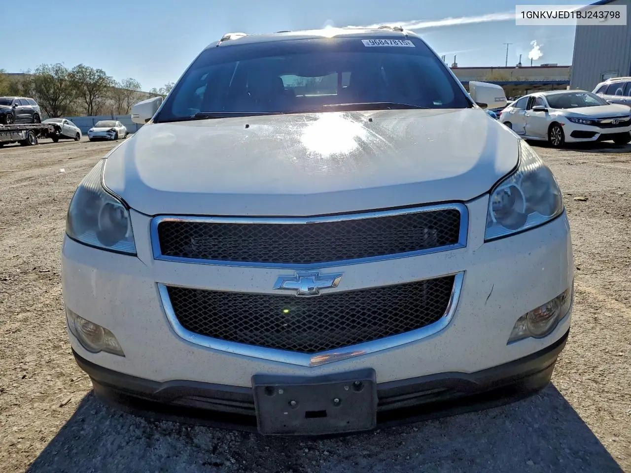 1GNKVJED1BJ243798 2011 Chevrolet Traverse Lt