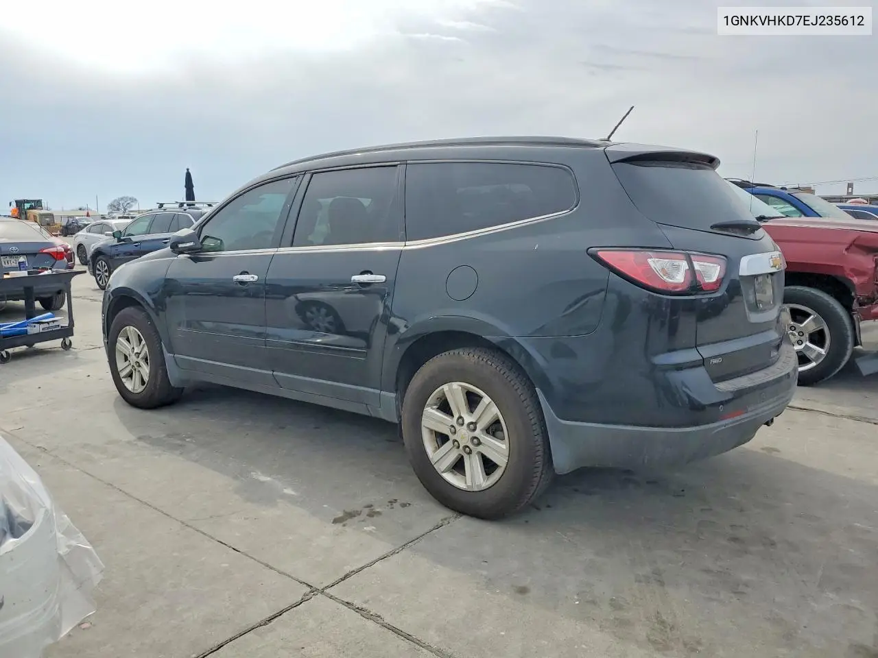 1GNKVHKD7EJ235612 2014 Chevrolet Traverse Lt