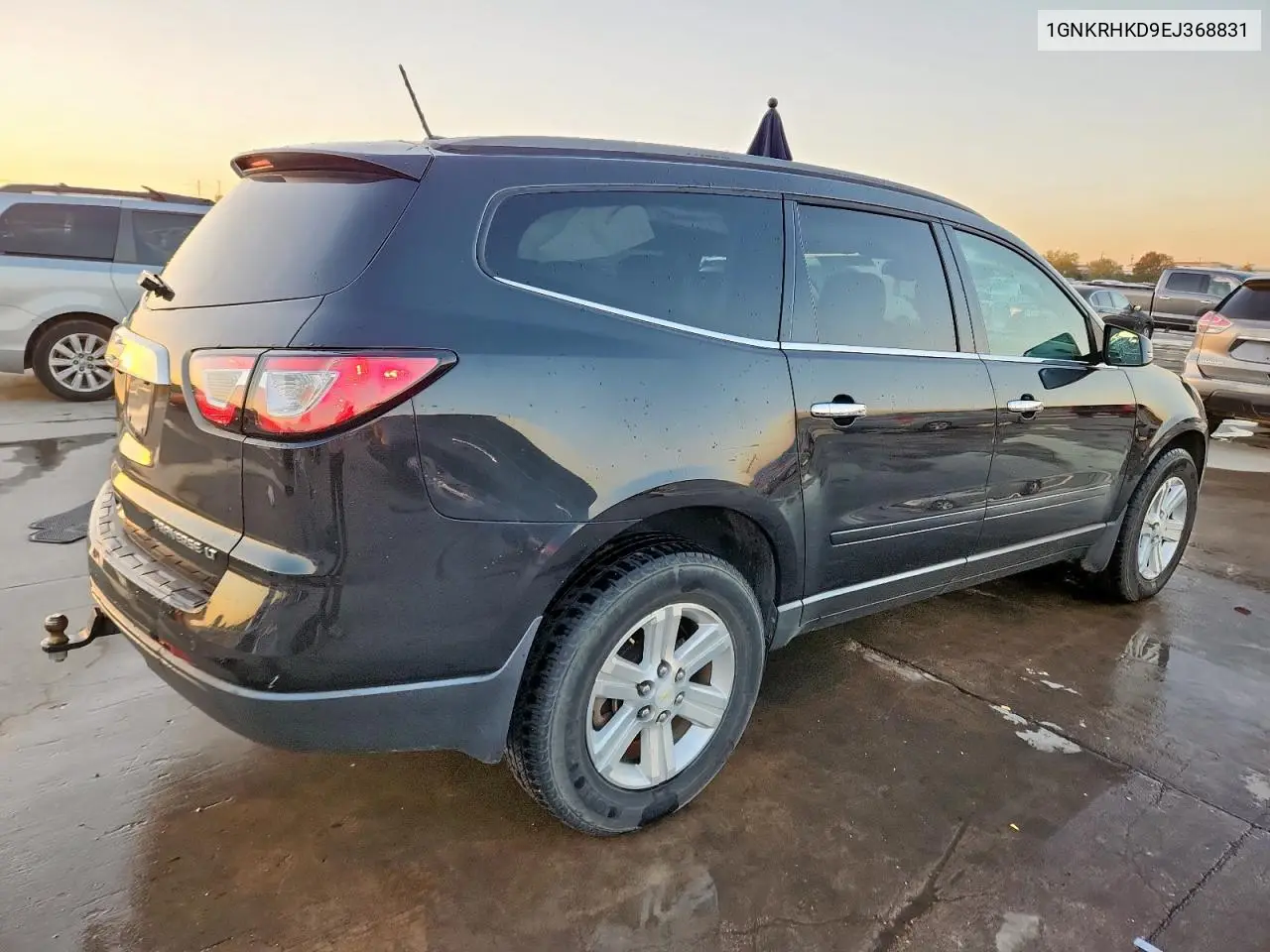 1GNKRHKD9EJ368831 2014 Chevrolet Traverse Lt