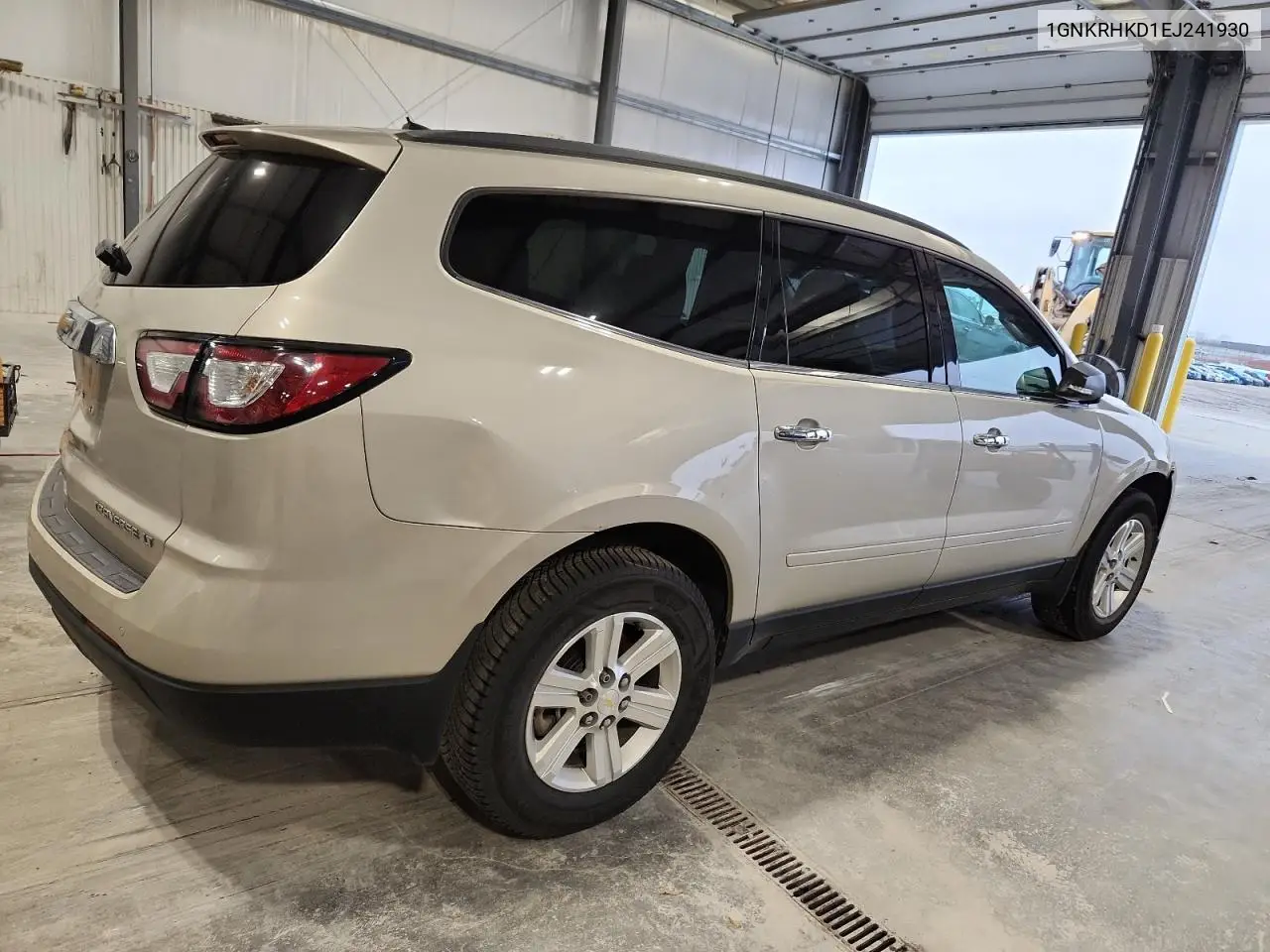 1GNKRHKD1EJ241930 2014 Chevrolet Traverse Lt