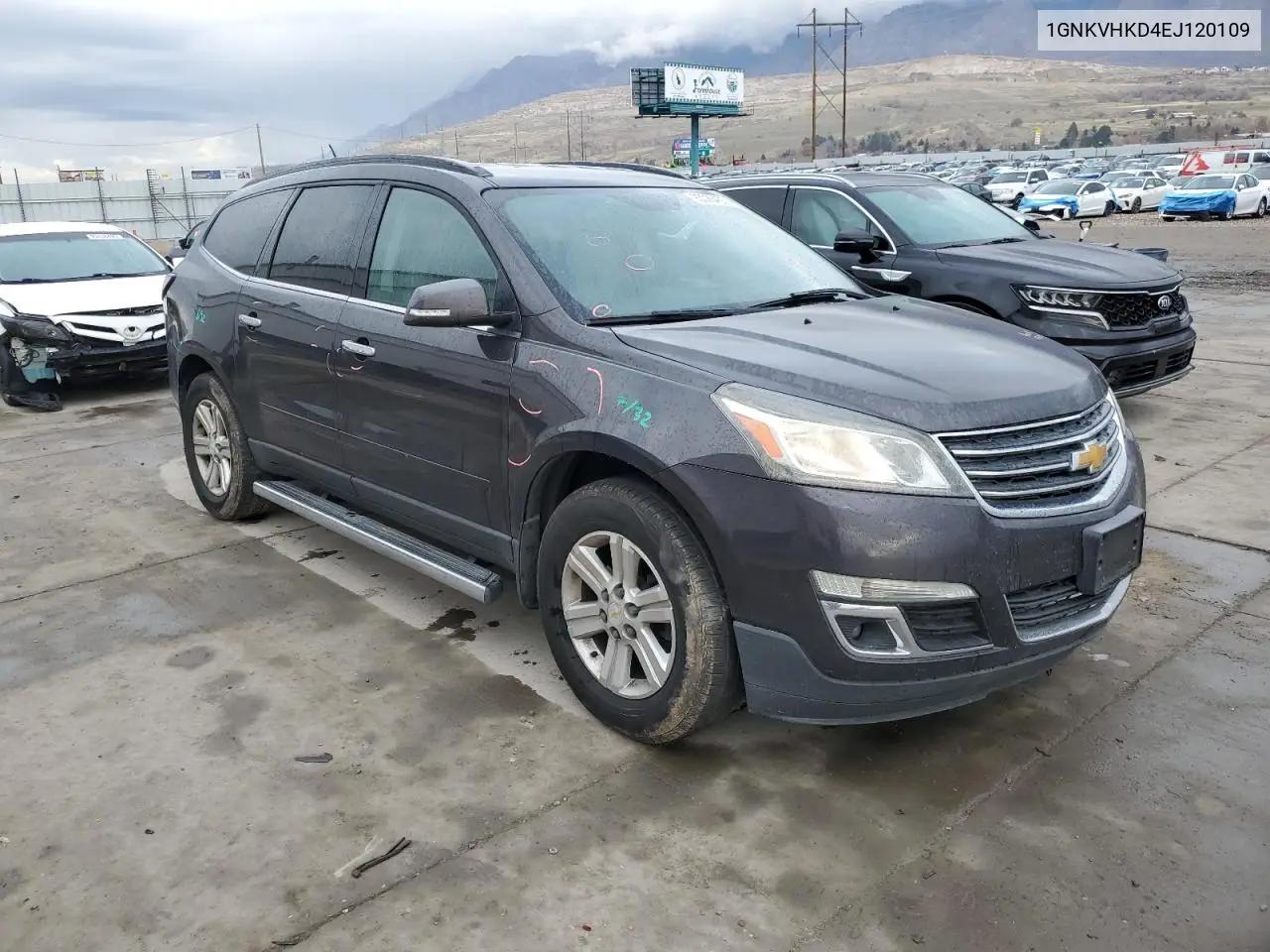 1GNKVHKD4EJ120109 2014 Chevrolet Traverse Lt