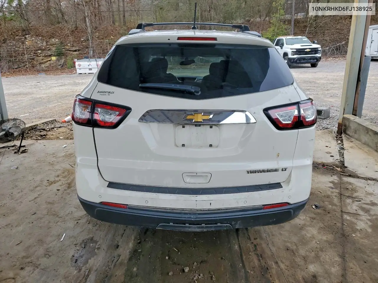 1GNKRHKD6FJ138925 2015 Chevrolet Traverse Lt