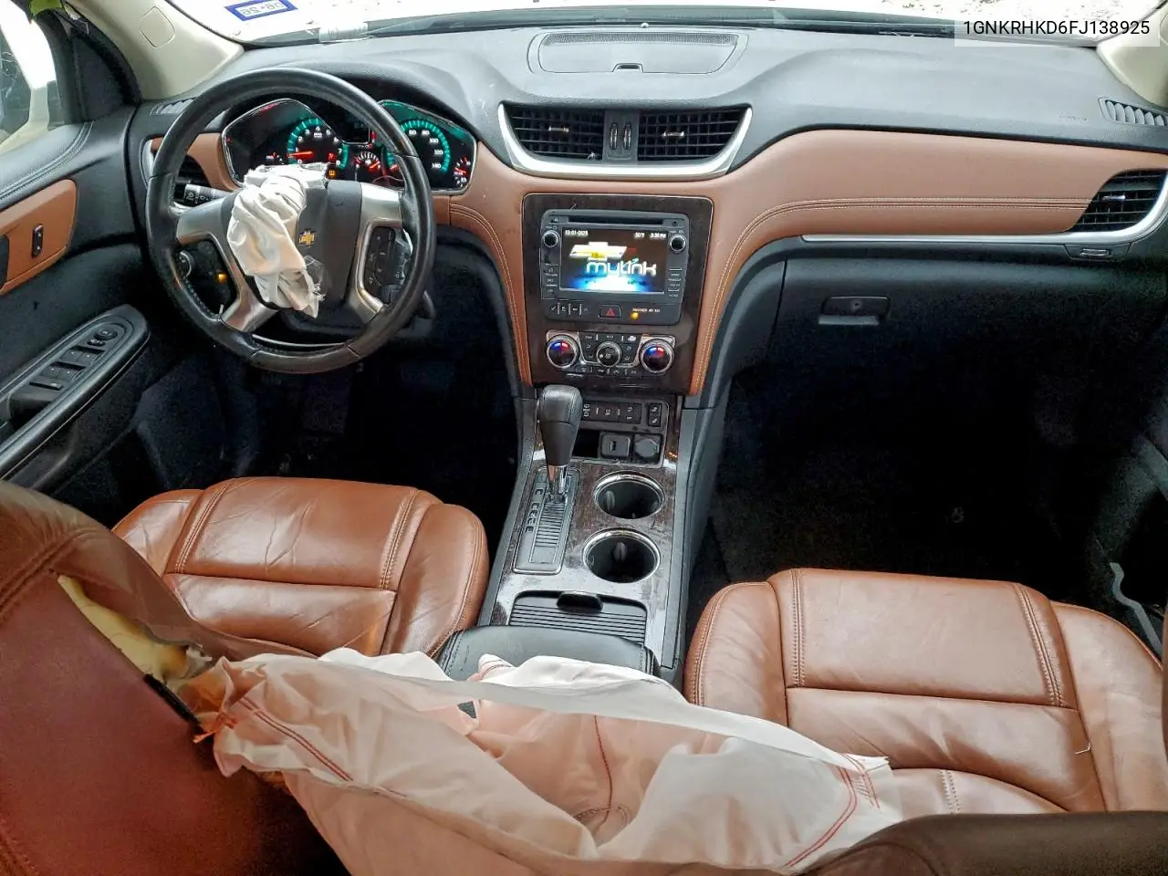 1GNKRHKD6FJ138925 2015 Chevrolet Traverse Lt