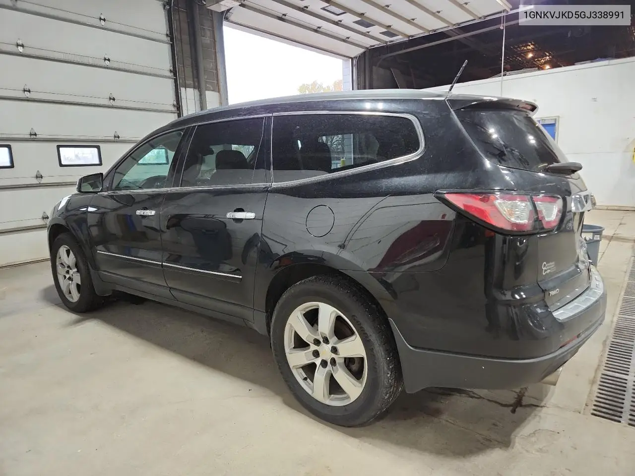 1GNKVJKD5GJ338991 2016 Chevrolet Traverse Ltz