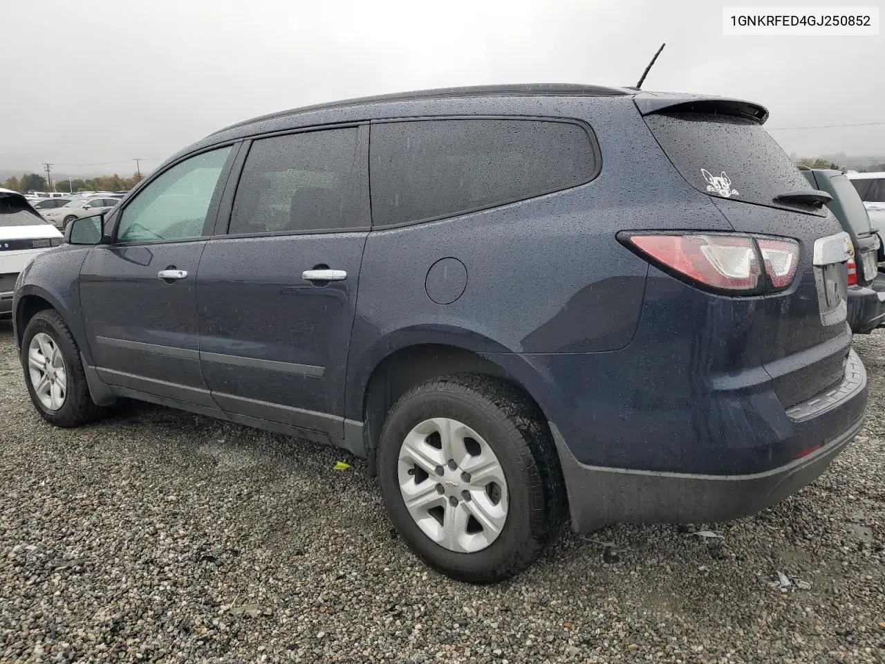 1GNKRFED4GJ250852 2016 Chevrolet Traverse Ls