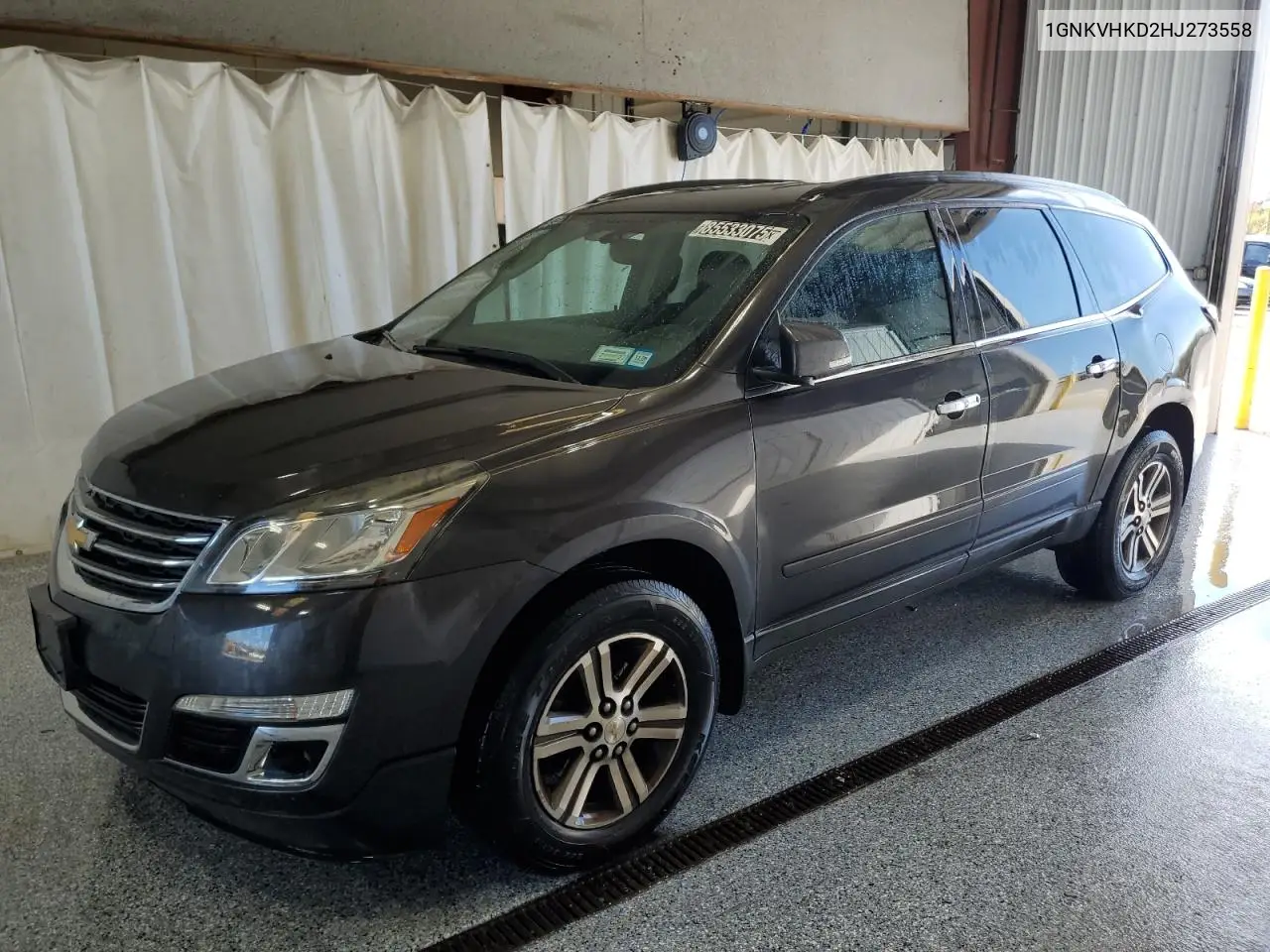 1GNKVHKD2HJ273558 2017 Chevrolet Traverse Lt