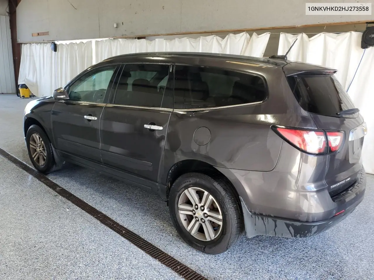 1GNKVHKD2HJ273558 2017 Chevrolet Traverse Lt