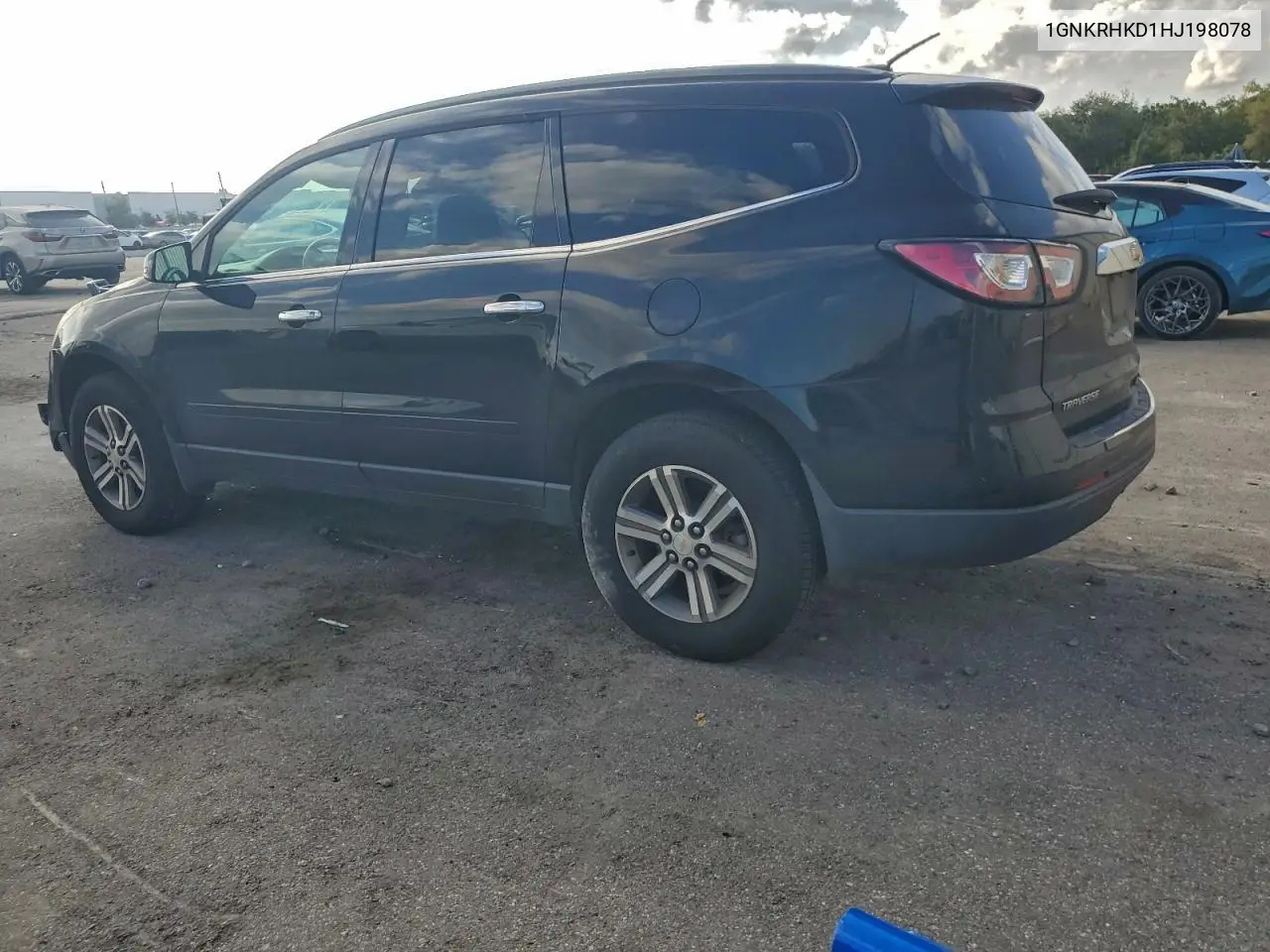1GNKRHKD1HJ198078 2017 Chevrolet Traverse Lt